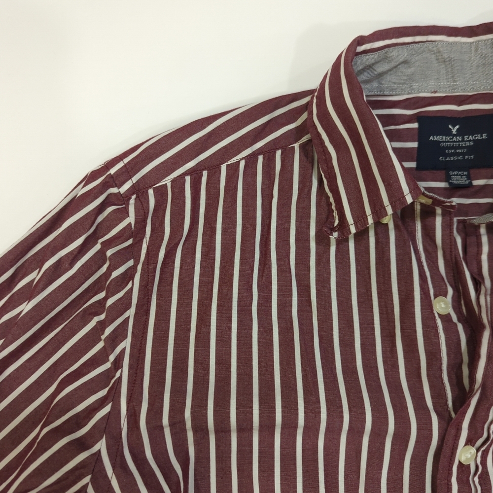 American Eagle Burgundy & White Striped Button Down Shirt - Mens Size Small - Picture 4 of 11